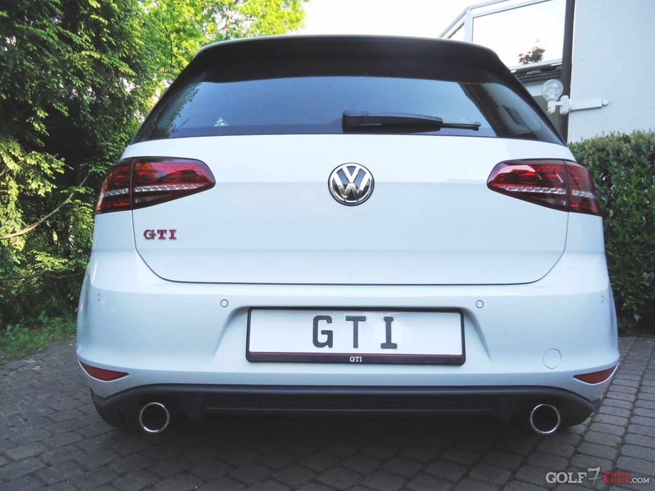 Kennzeichenträgerplatte vorne • Golf 7 GTI Community • Forum