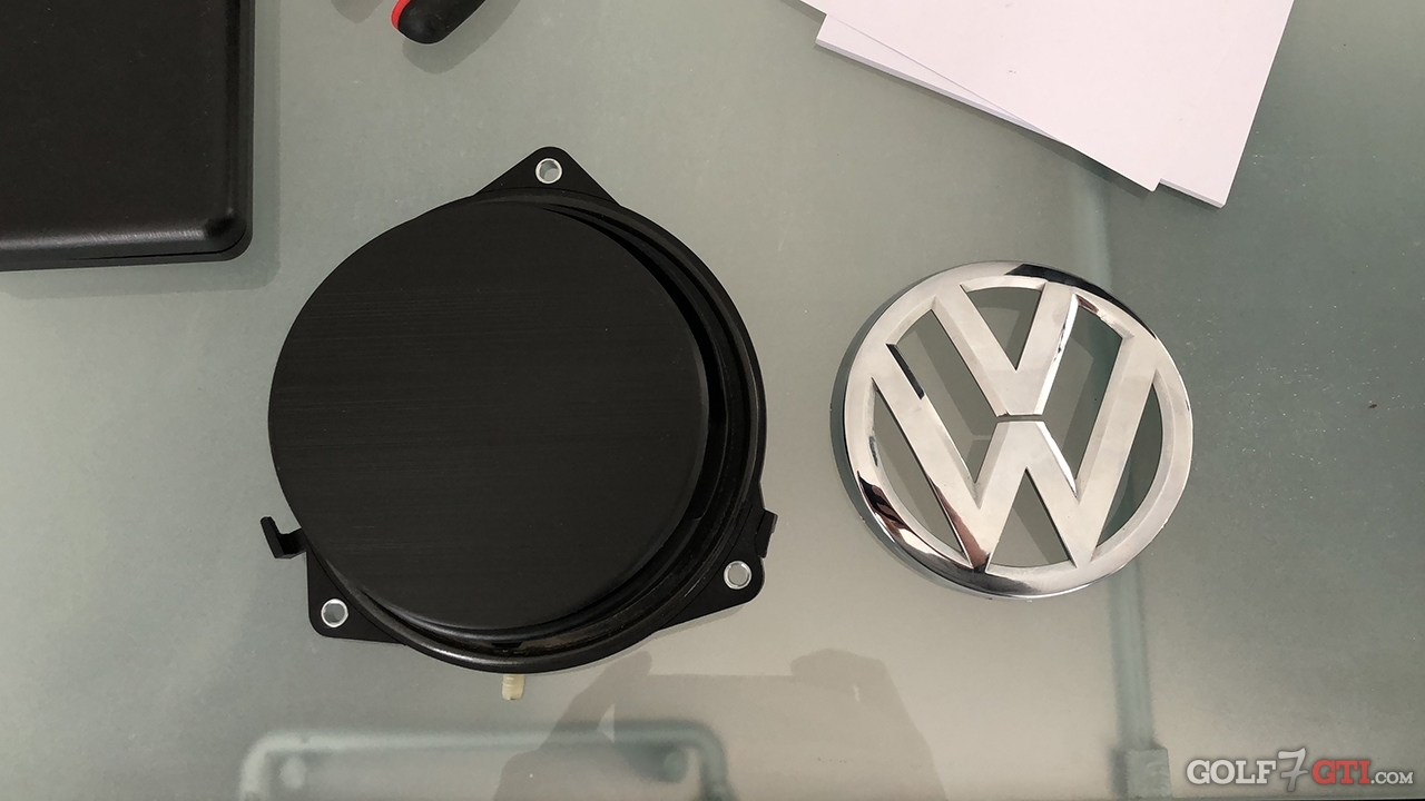 Facelift VW Emblem Zeichen folieren (Front) ACC • Golf 7 GTI Community •  Forum